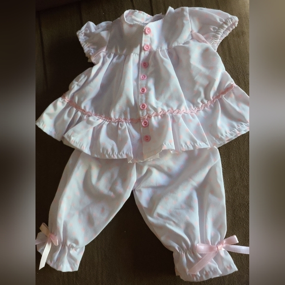 EUC 18" doll 2-piece outfit Top has velcro closing - Picture 5 of 5